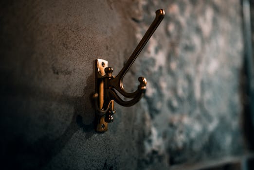 Mastering the Art of Casino Design: How Layouts and Lighting Hook Players